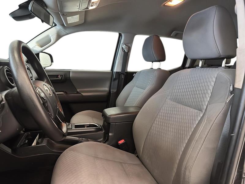 toyota Tacoma 2023 - 11