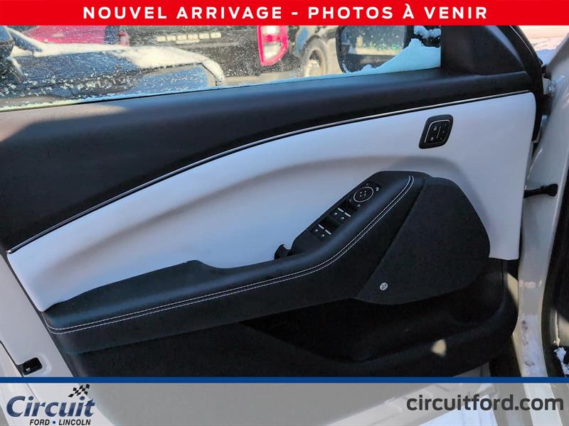 ford Mustang Mach-E 2025 - 8