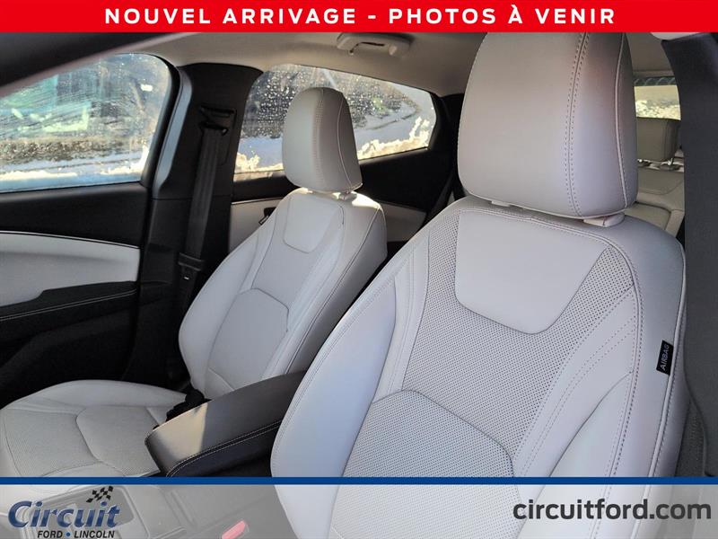 ford Mustang Mach-E 2025 - 13