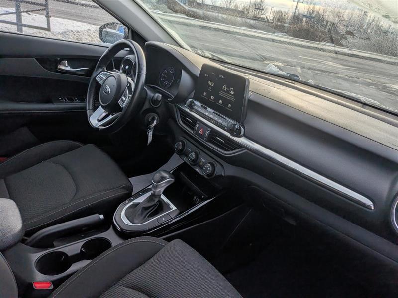 kia Forte5 2021 - 16