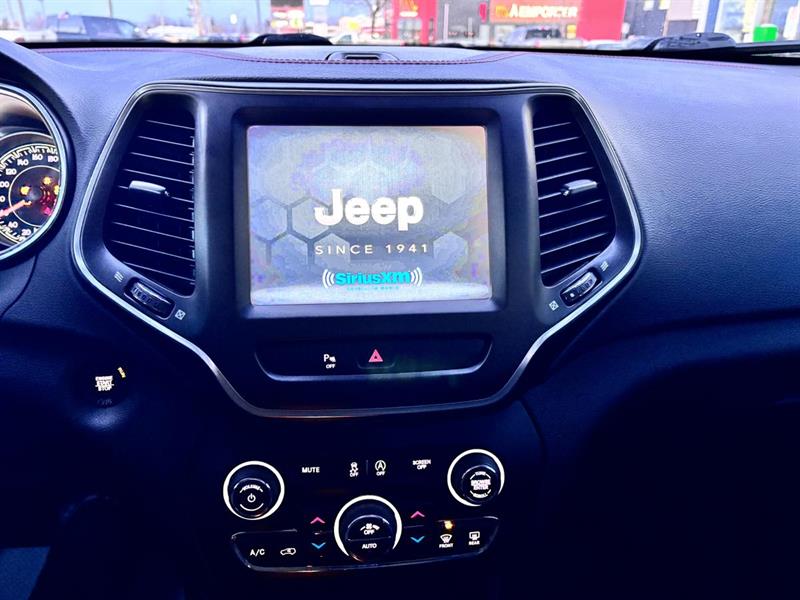 jeep Cherokee 2021 - 12