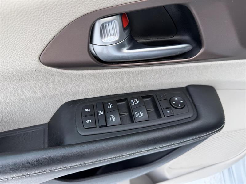 chrysler Grand Caravan 2024 - 12