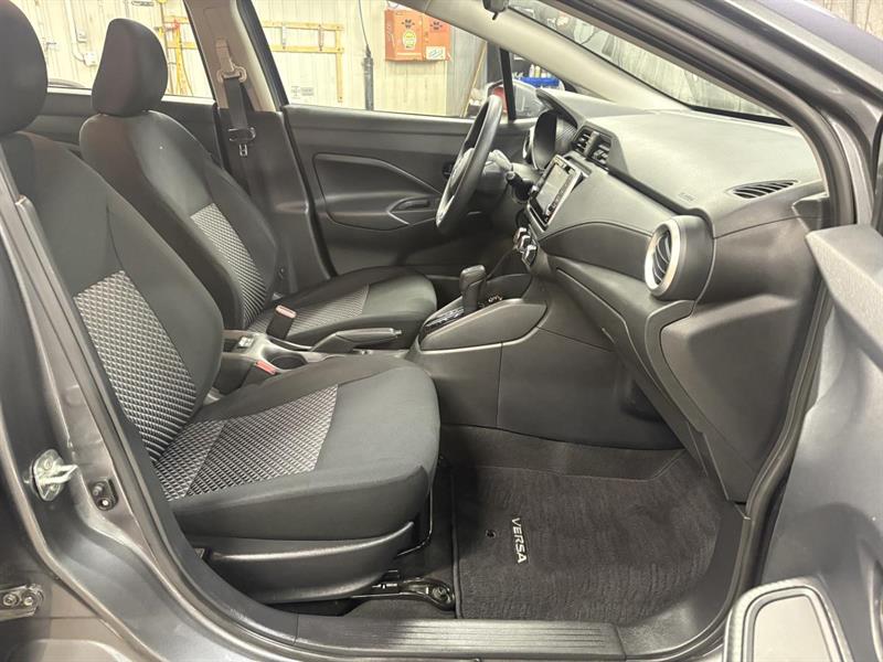 nissan Versa 2021 - 36