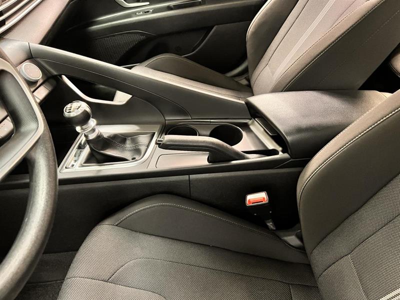 hyundai Elantra 2021 - 17