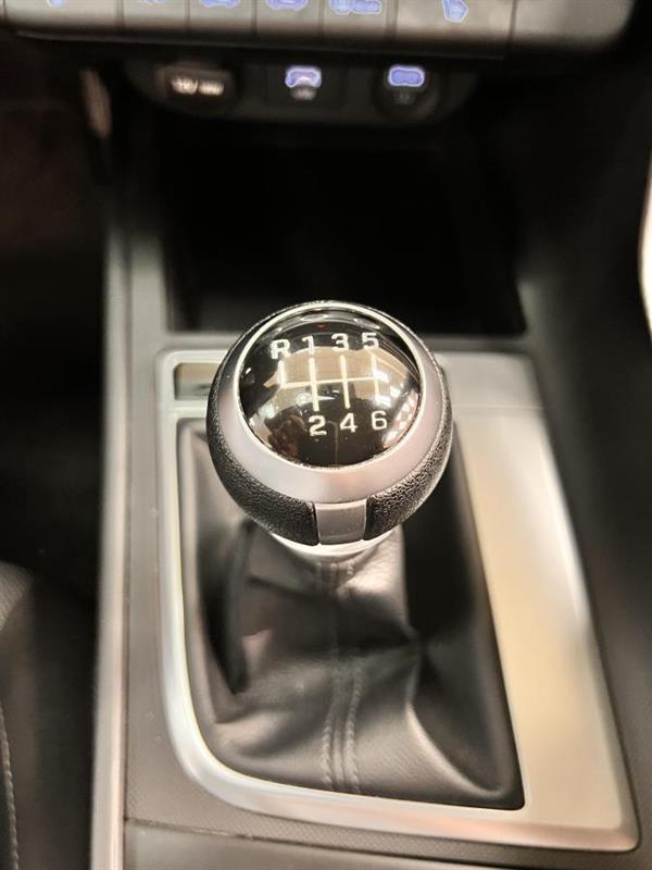 hyundai Elantra 2021 - 18