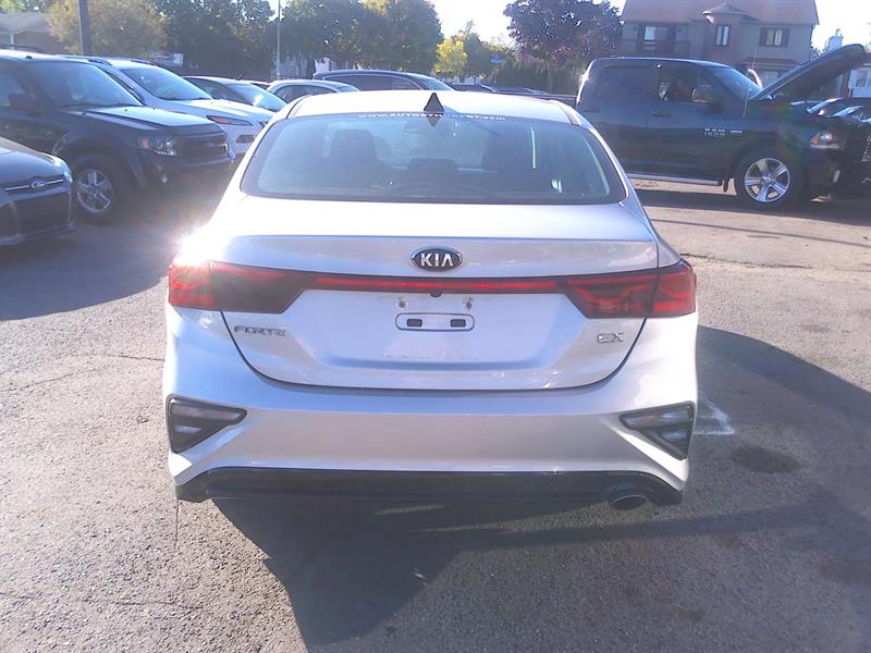 kia Forte 2020 - 6