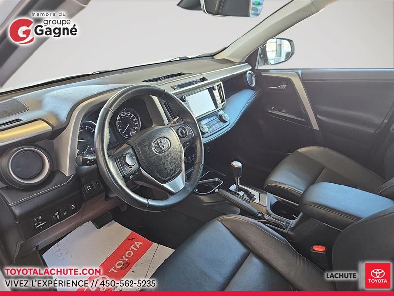 toyota RAV4 2018 - 11