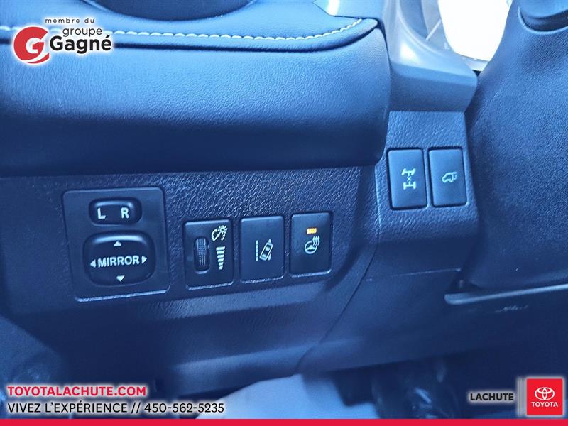 toyota RAV4 2018 - 17