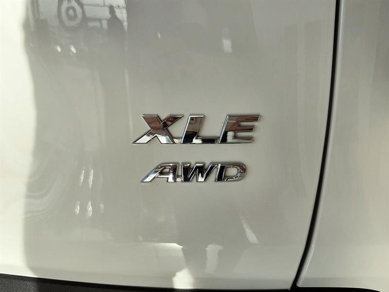 toyota RAV4 2022 - 8