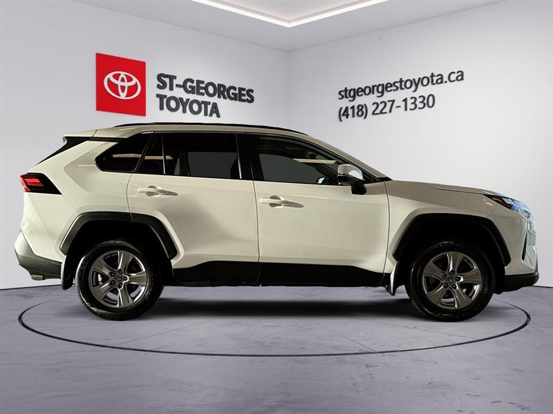 toyota RAV4 2022 - 11