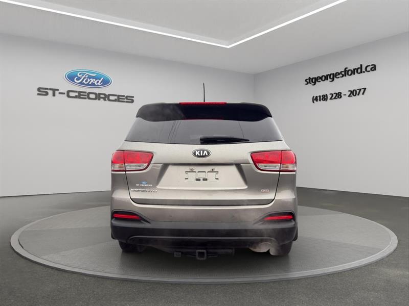 kia Sorento 2016 - 4