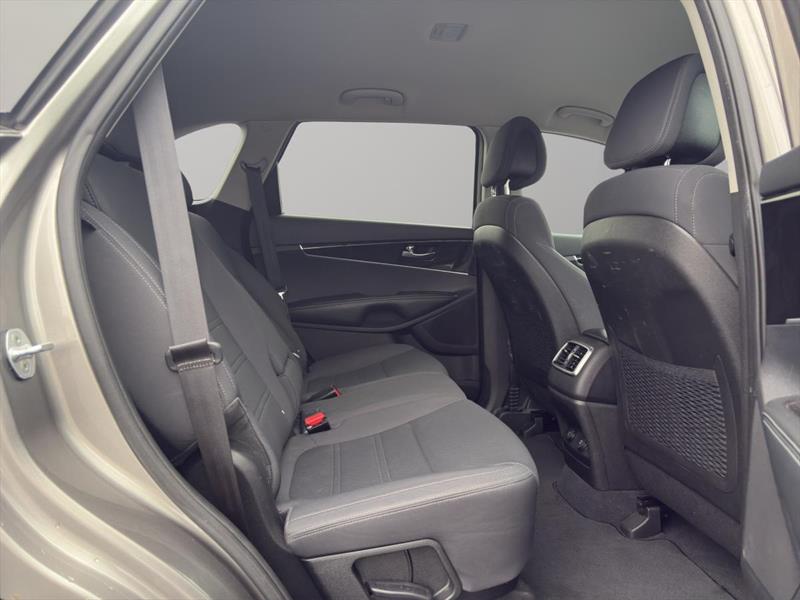 kia Sorento 2016 - 16