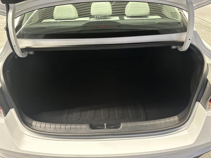 hyundai Elantra hybride 2023 - 11