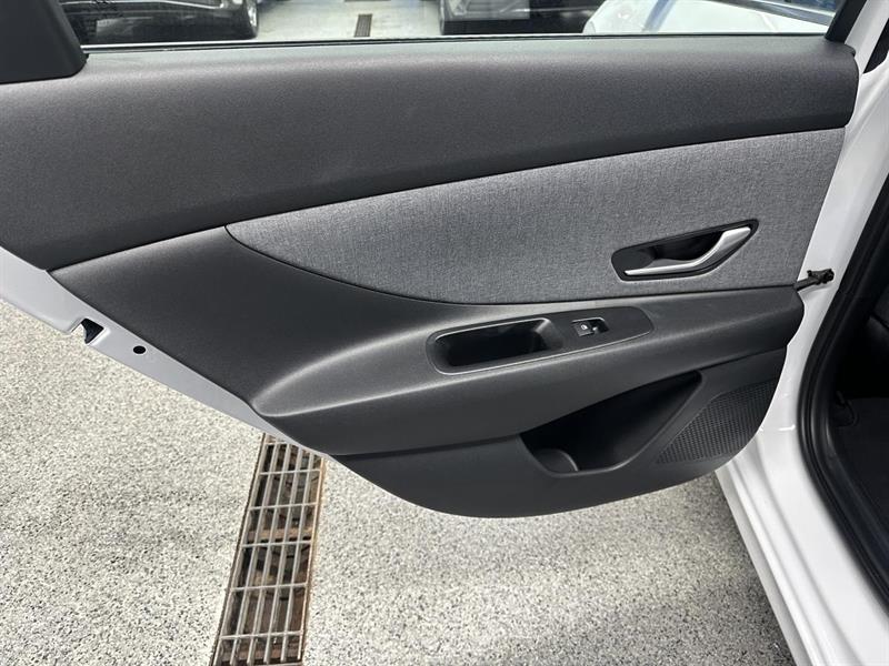 hyundai Elantra hybride 2023 - 18