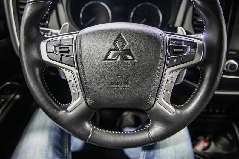 mitsubishi Outlander rechargeable 2020 - 16