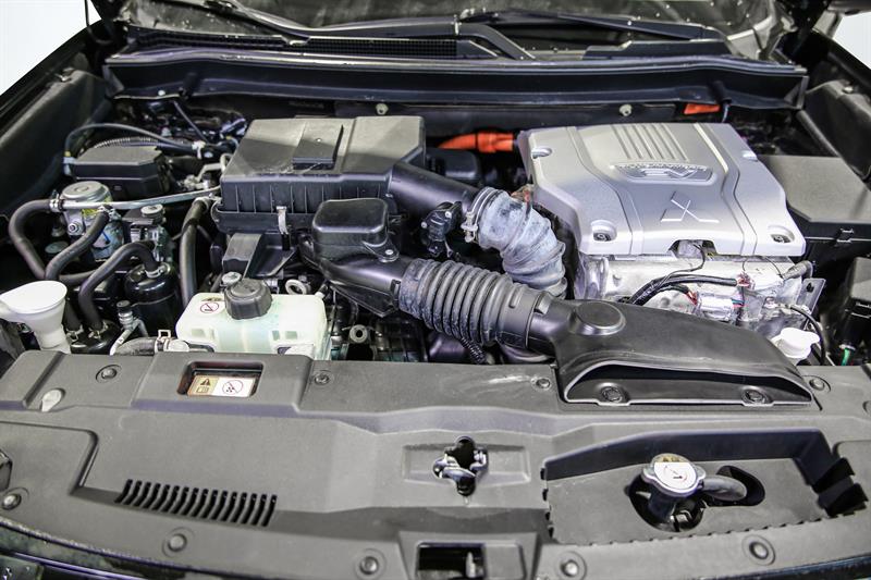 mitsubishi Outlander rechargeable 2020 - 28