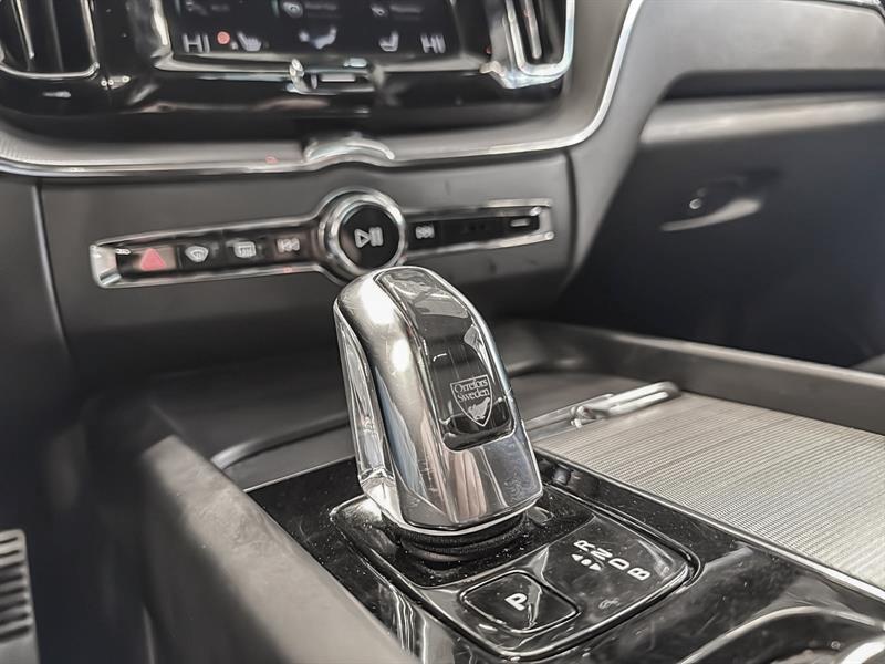 volvo XC60 2019 - 15