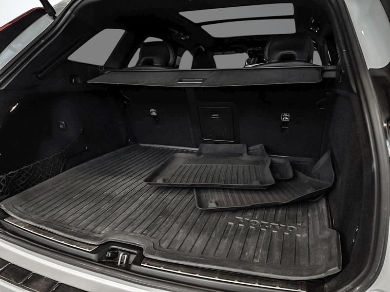 volvo XC60 2019 - 17