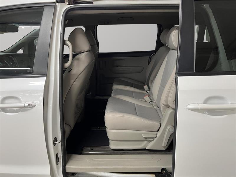 kia Sedona 2020 - 18