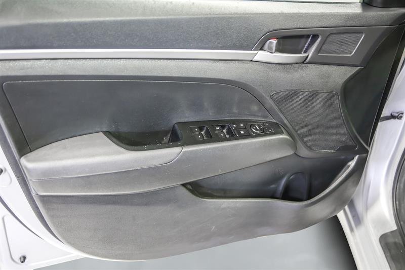 hyundai Elantra 2018 - 10