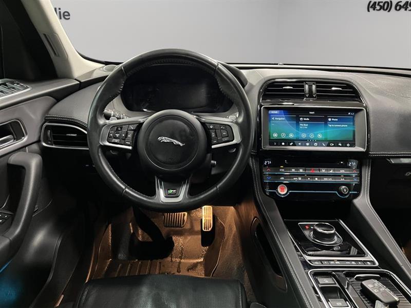 jaguar F-PACE 2018 - 13