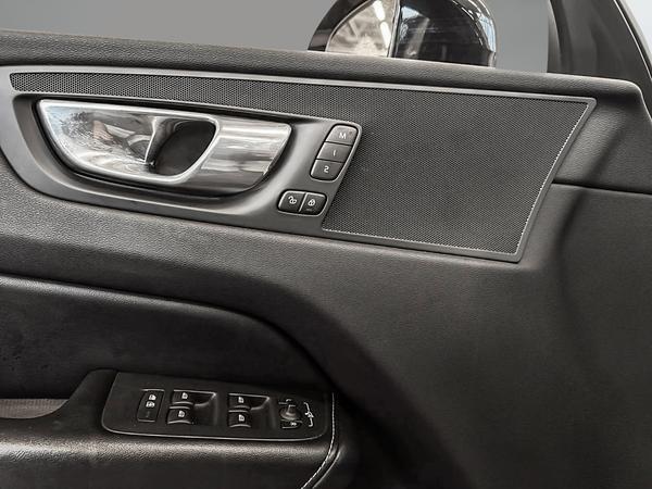 volvo XC60 2019 - 13