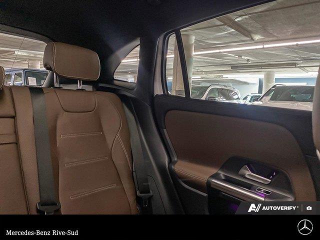 mercedes-benz GLA 2022 - 14