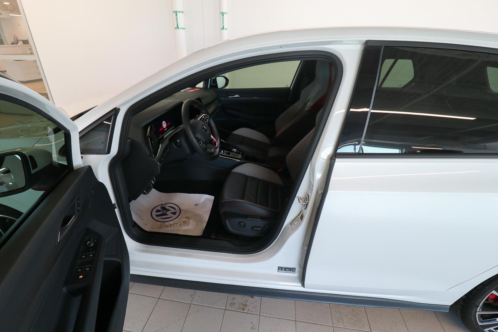 volkswagen Golf GTI 2023 - 10