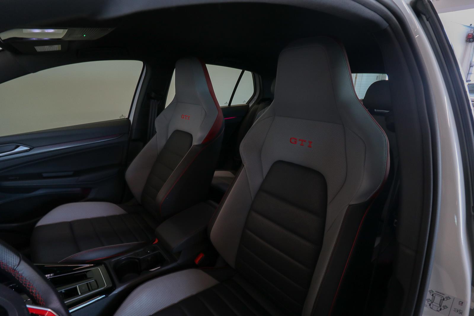 volkswagen Golf GTI 2023 - 12