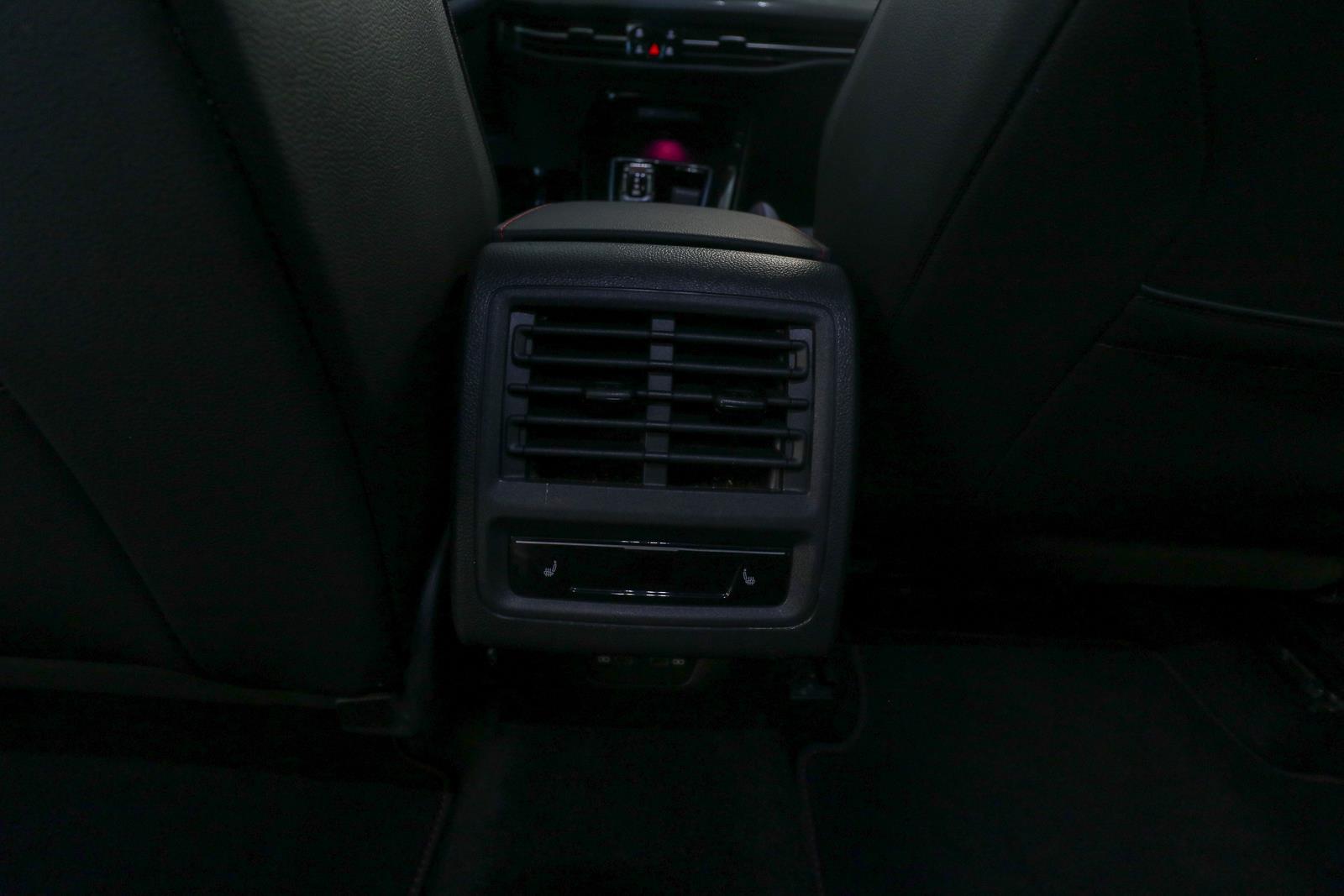 volkswagen Golf GTI 2023 - 19