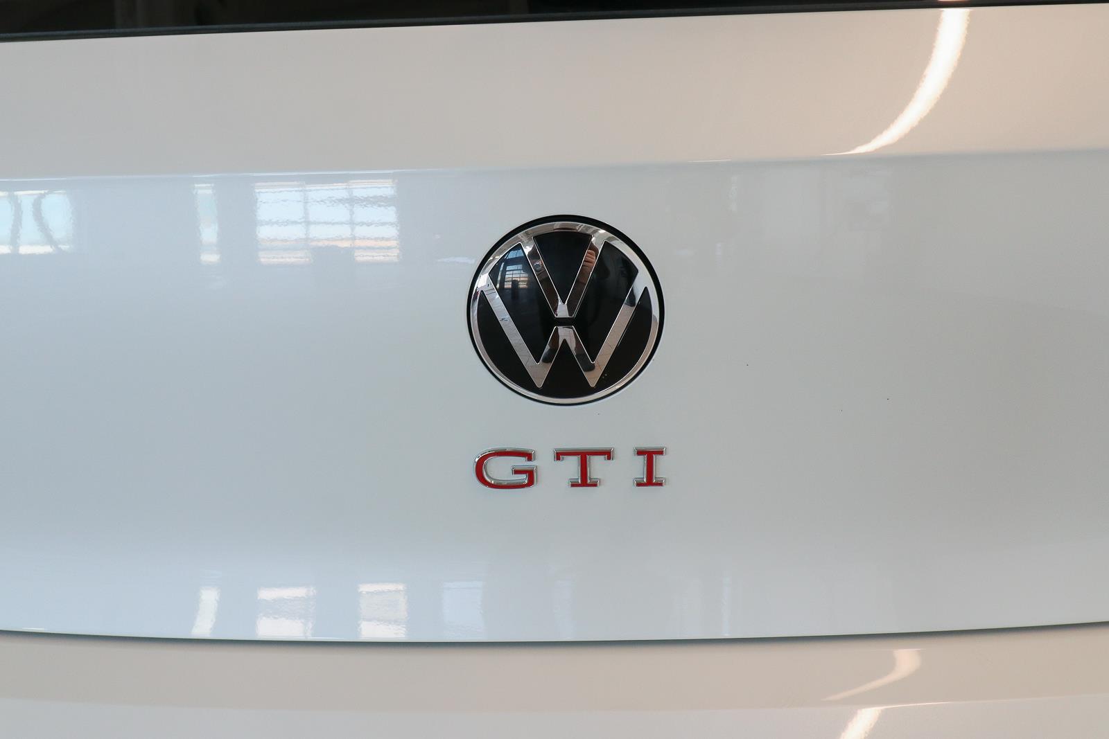 volkswagen Golf GTI 2023 - 21