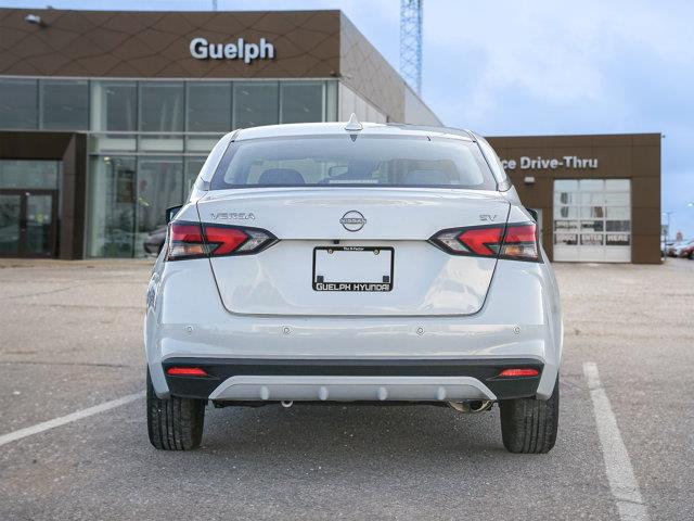 nissan Versa 2024 - 5