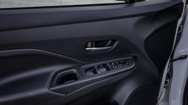 nissan Versa 2024 - 8