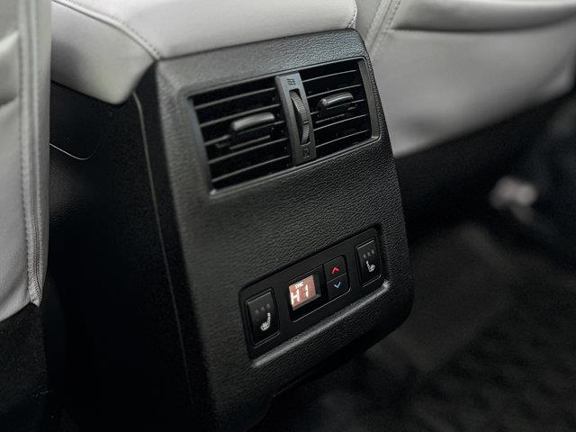 mitsubishi Outlander PHEV 2023 - 25