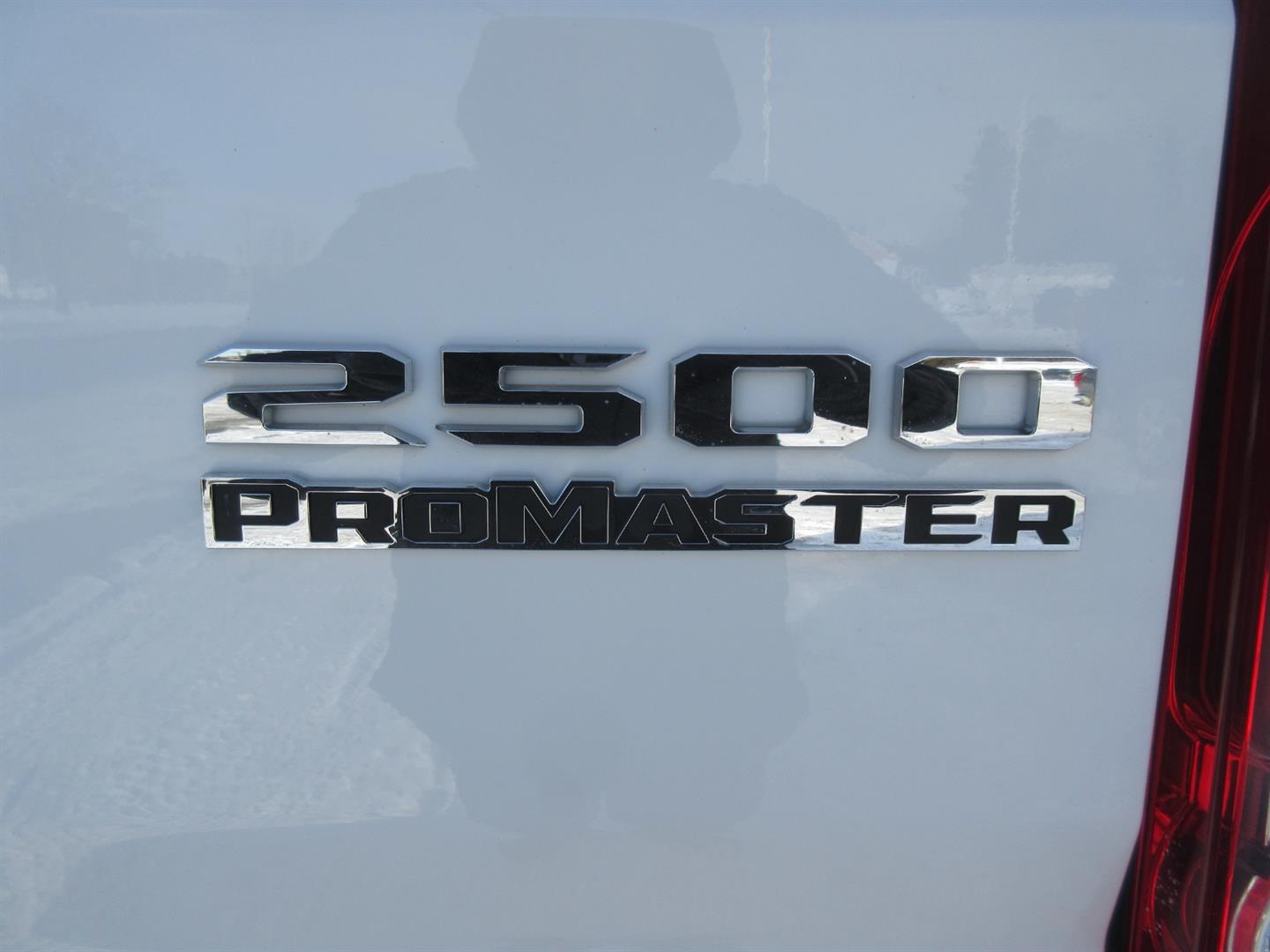 ram ProMaster fourgonnette utilitaire 2023 - 13