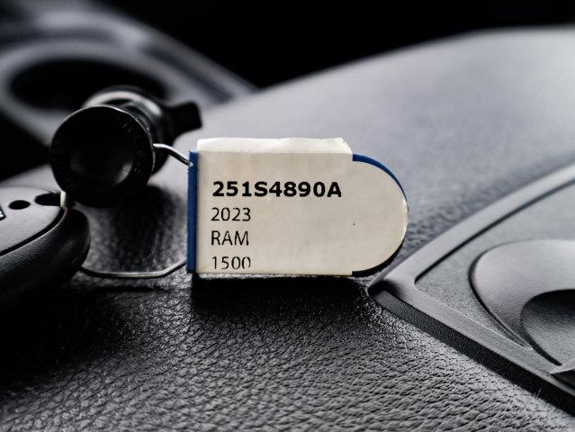 ram 1500 Classic 2023 - 30