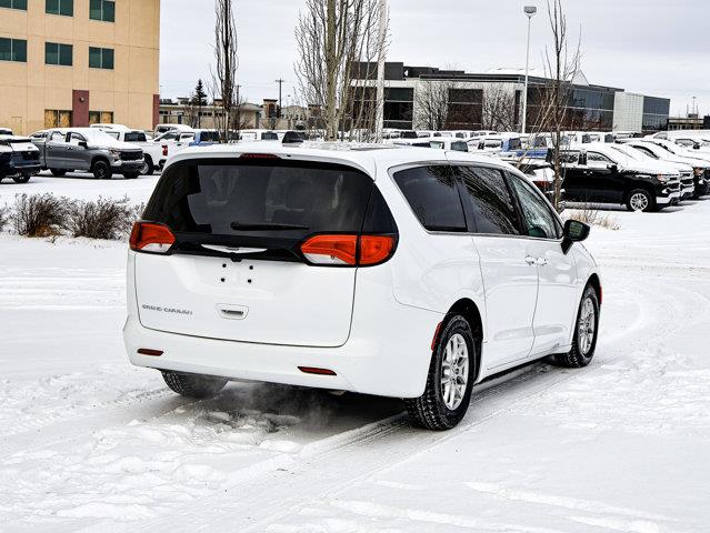 chrysler Grand Caravan 2024 - 13