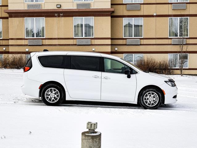 chrysler Grand Caravan 2024 - 14