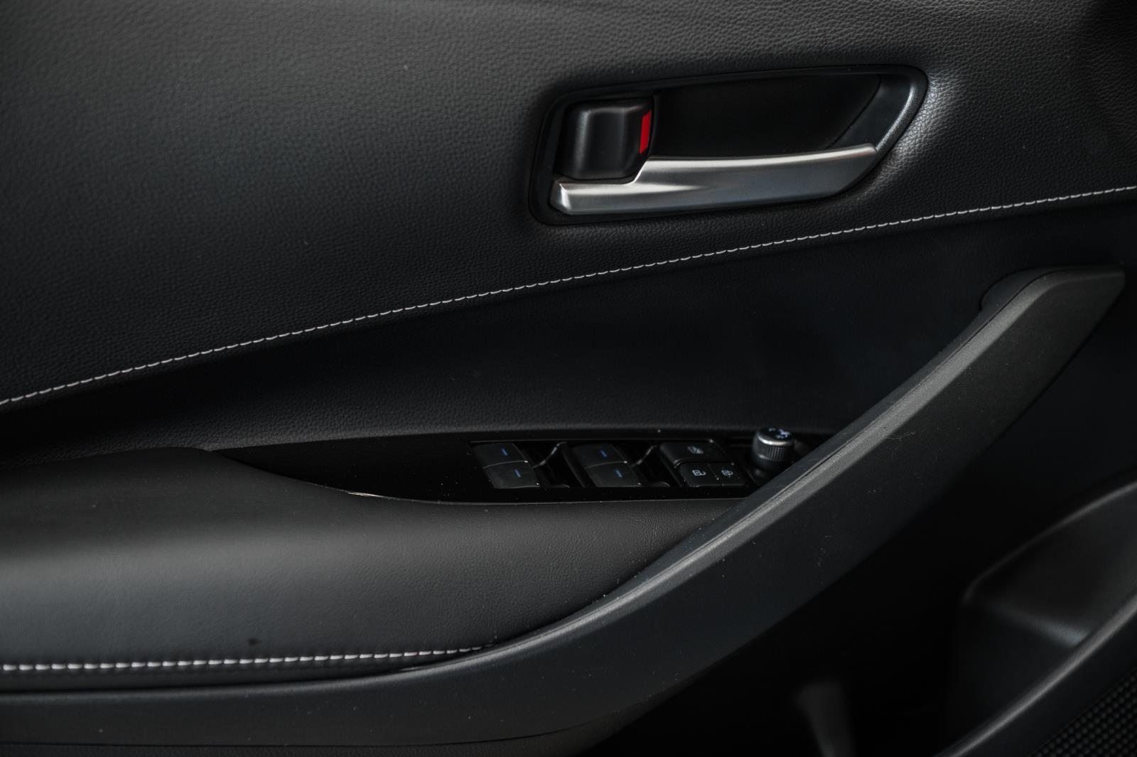 toyota Corolla Hatchback 2020 - 19