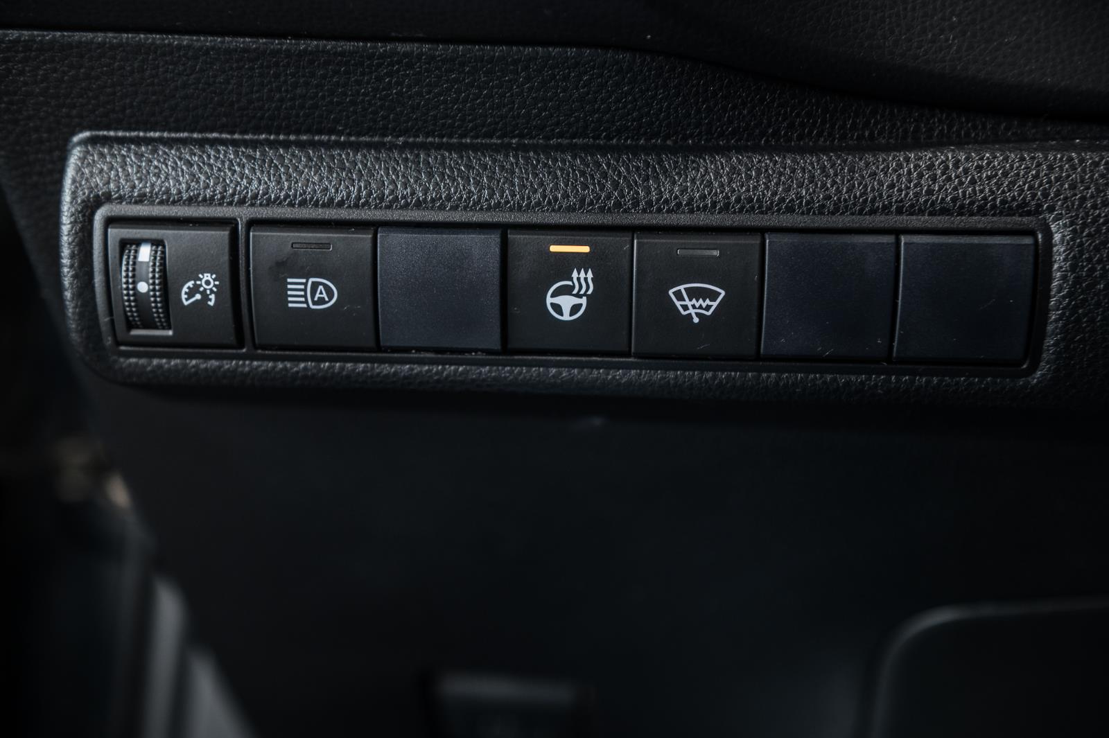 toyota Corolla Hatchback 2020 - 23