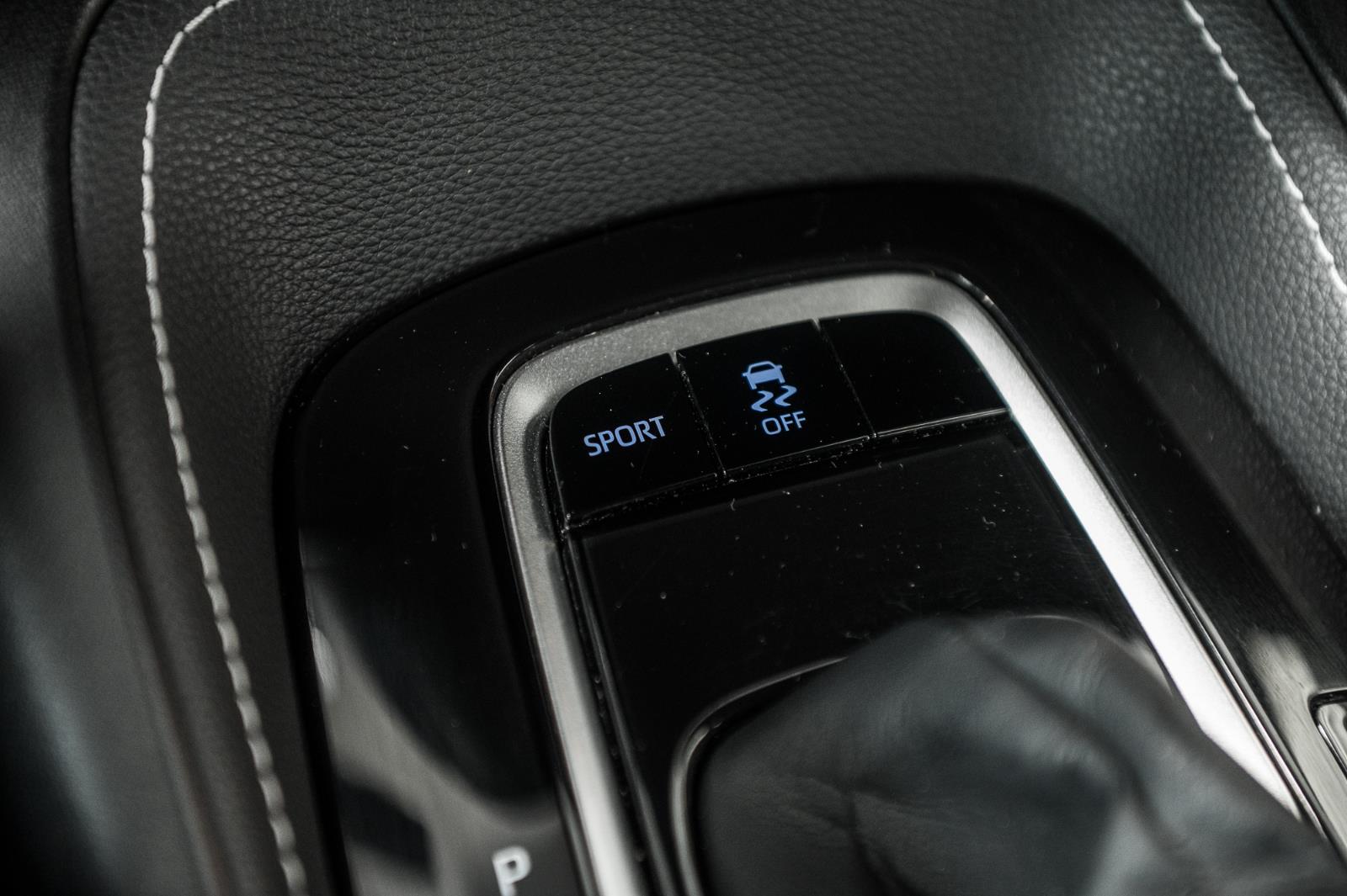 toyota Corolla Hatchback 2020 - 32