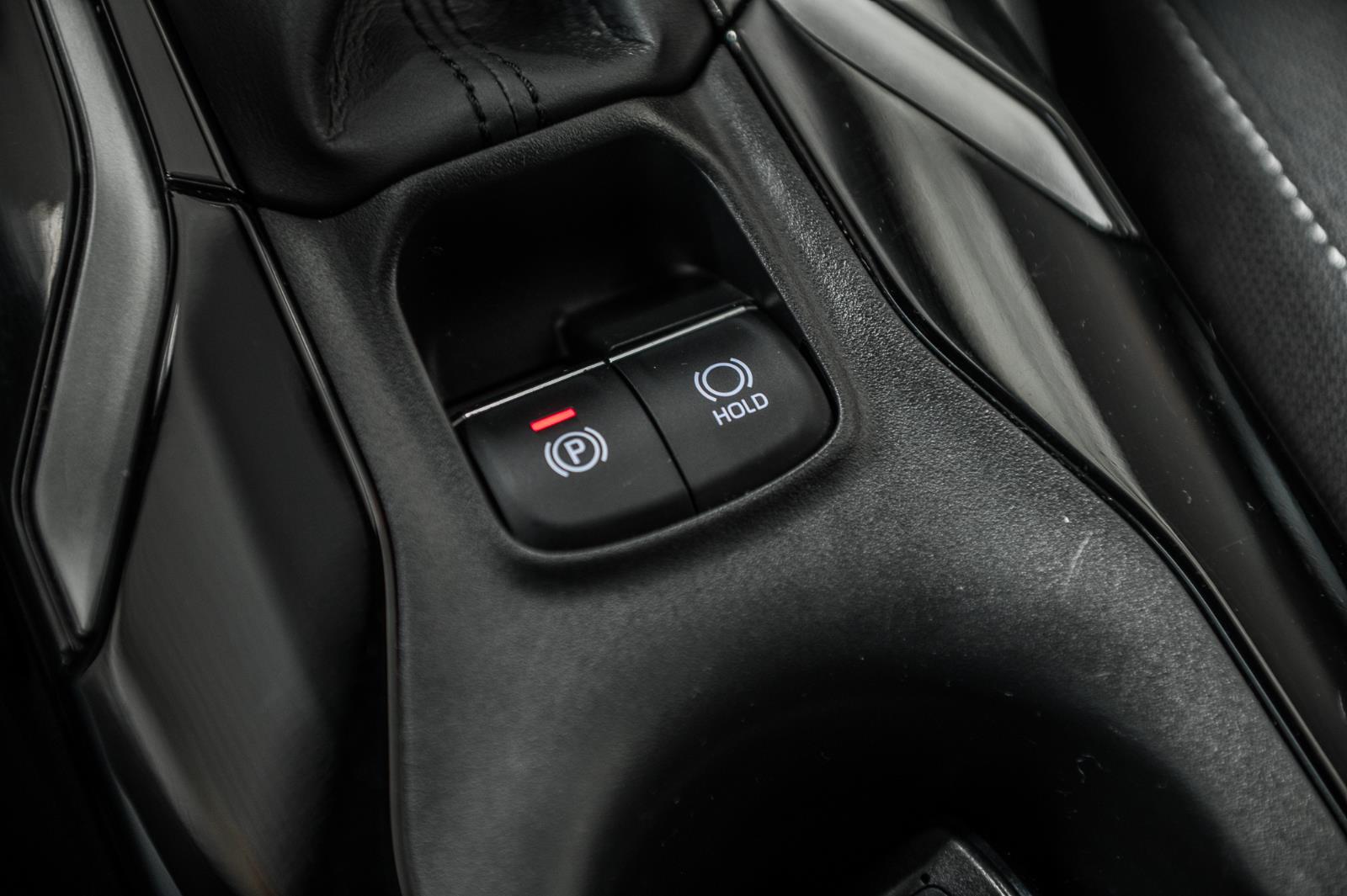 toyota Corolla Hatchback 2020 - 33