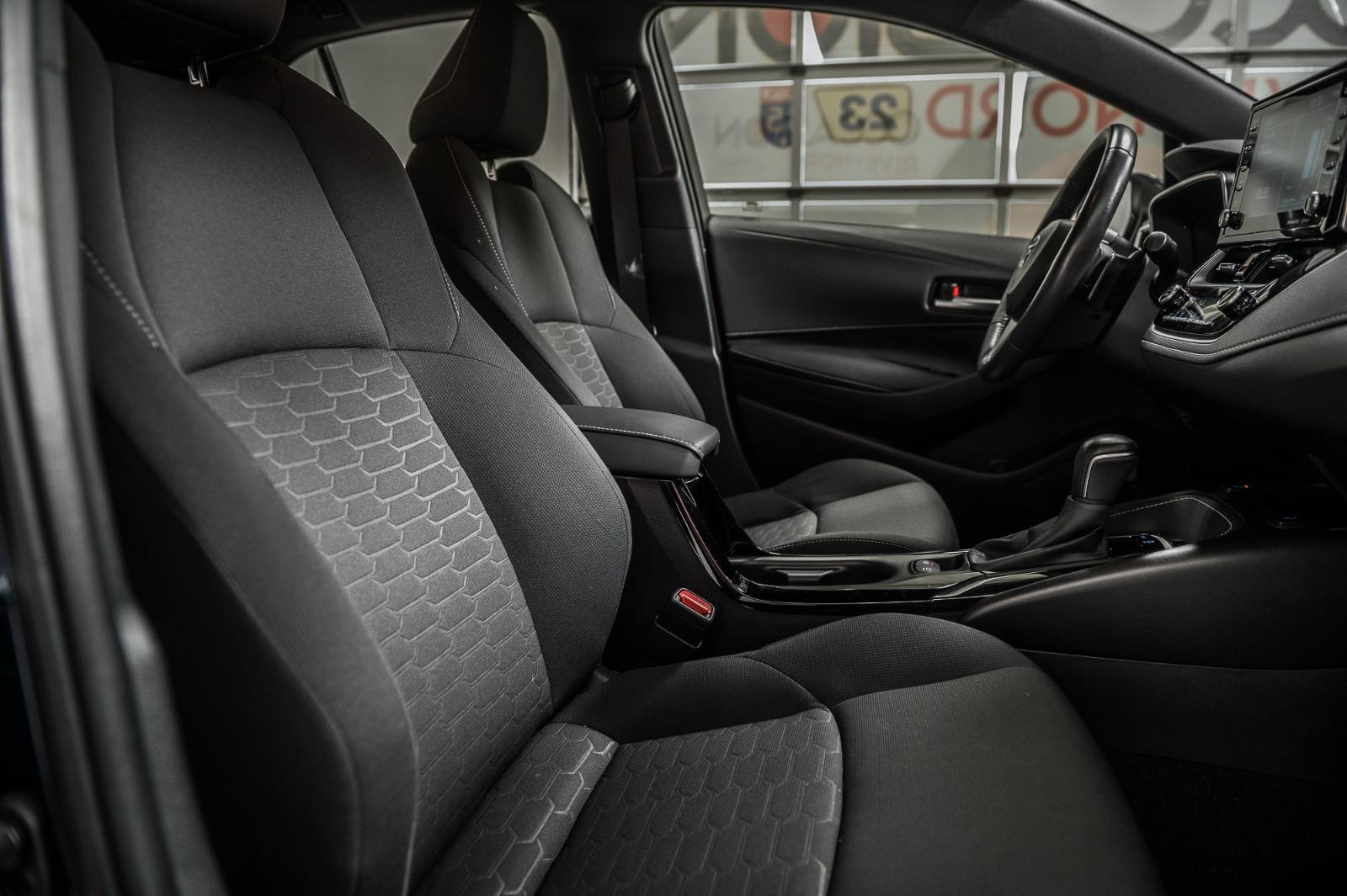 toyota Corolla Hatchback 2020 - 39