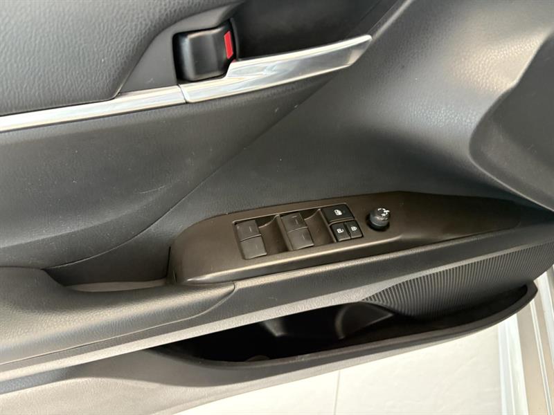 toyota Camry 2021 - 9