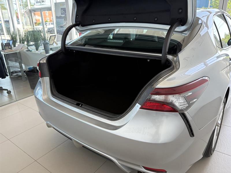 toyota Camry 2021 - 15