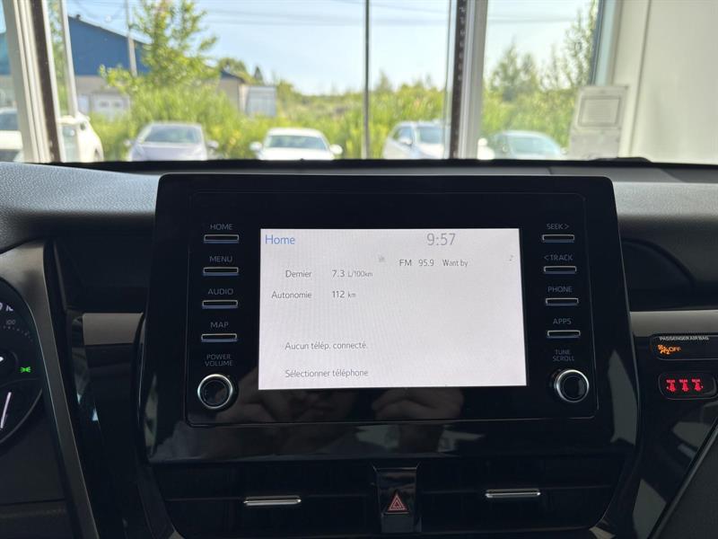 toyota Camry 2021 - 16