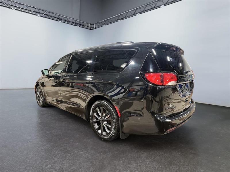 chrysler Pacifica 2020 - 7