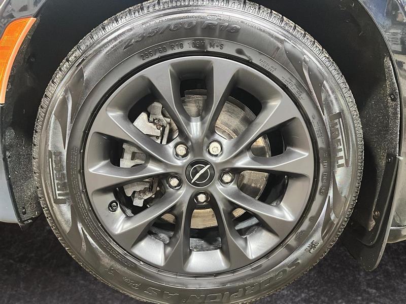 chrysler Pacifica 2020 - 9