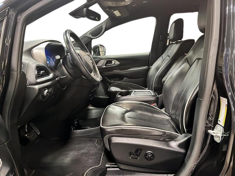 chrysler Pacifica 2020 - 12