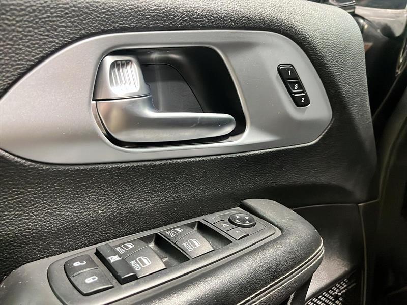 chrysler Pacifica 2020 - 13